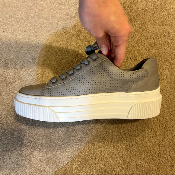 JSLIDES Low Cut Platform Suede Sneaker - Picture 13 of 16